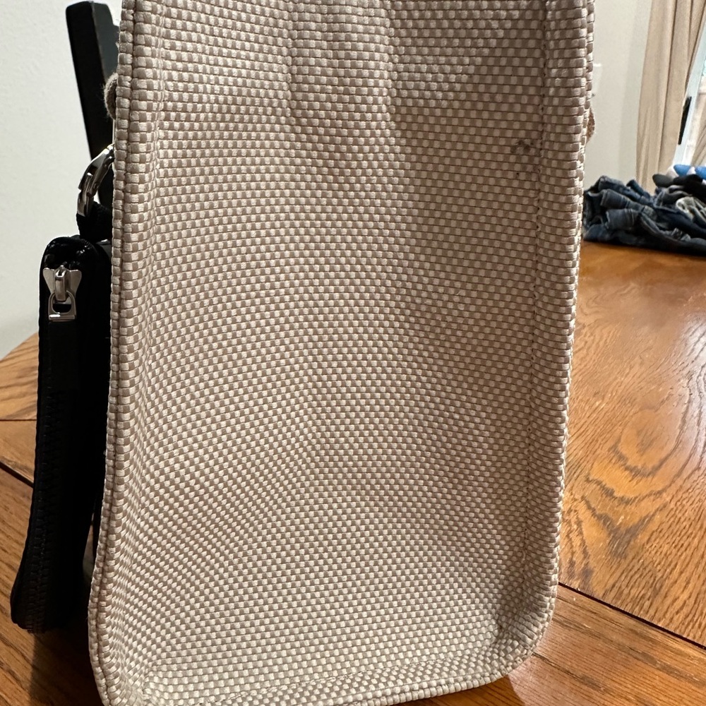 Lululemon Cream Tote Bag mini - Picture 9 of 10